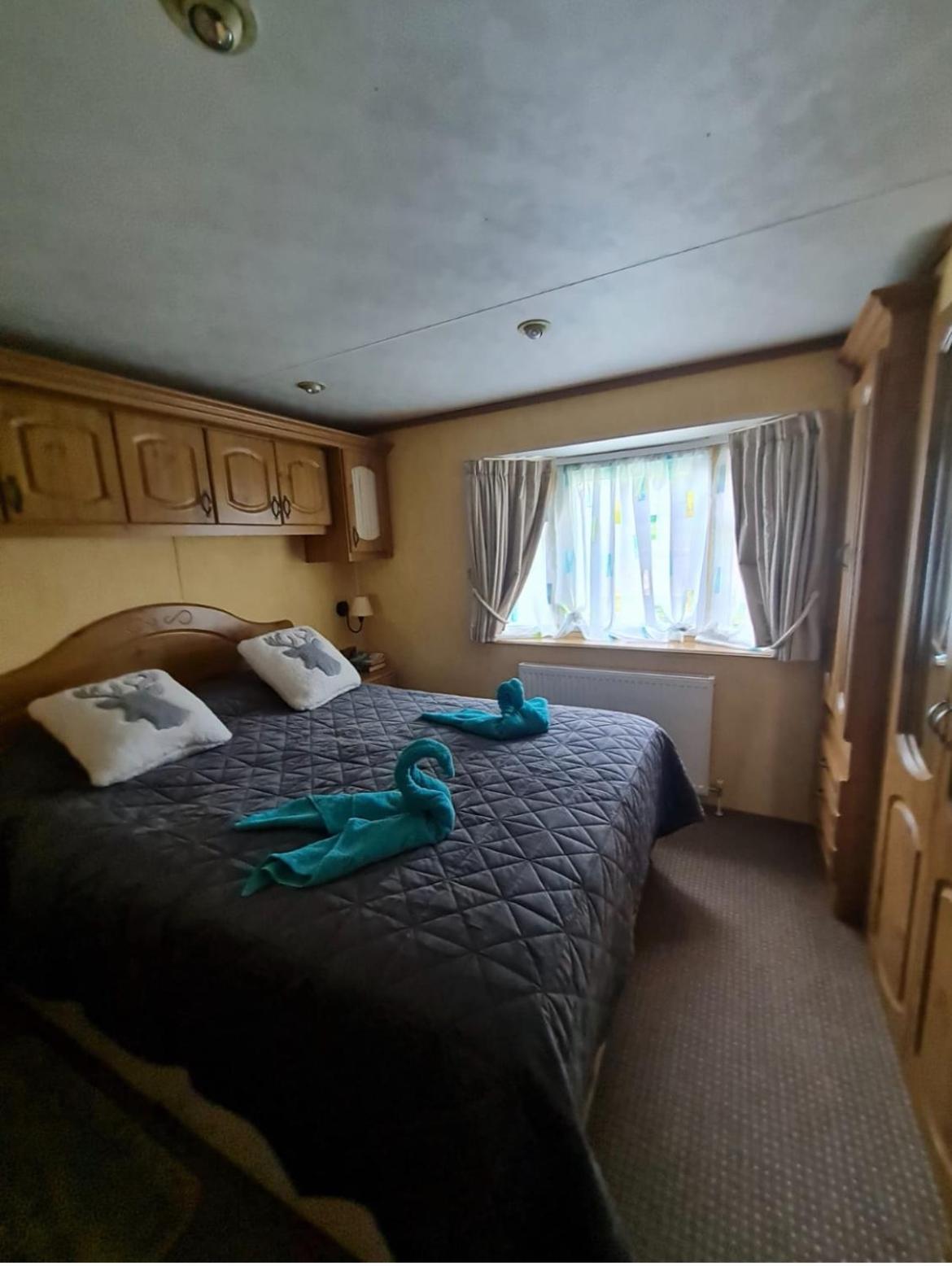 Spacious Luxury Escape With Sea Views And Pet Friendly At Clarach Bay アベリストウィス エクステリア 写真