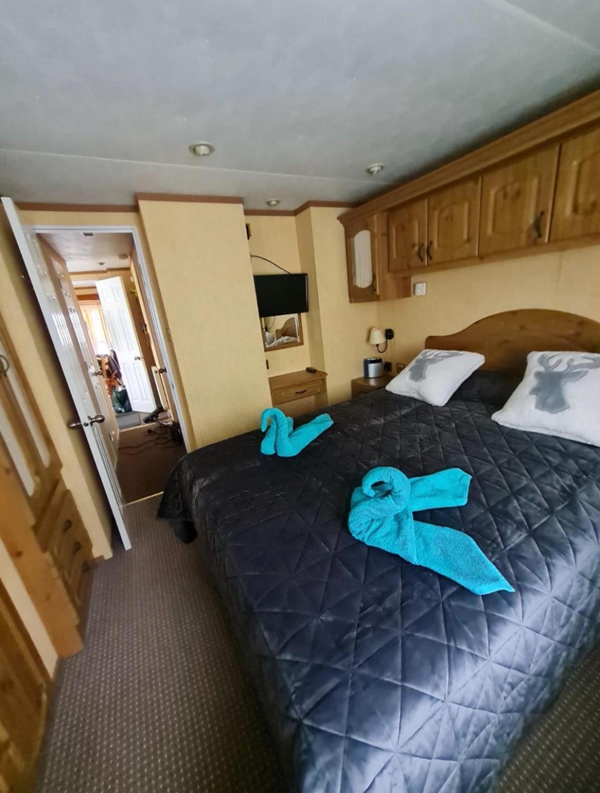 Spacious Luxury Escape With Sea Views And Pet Friendly At Clarach Bay アベリストウィス エクステリア 写真